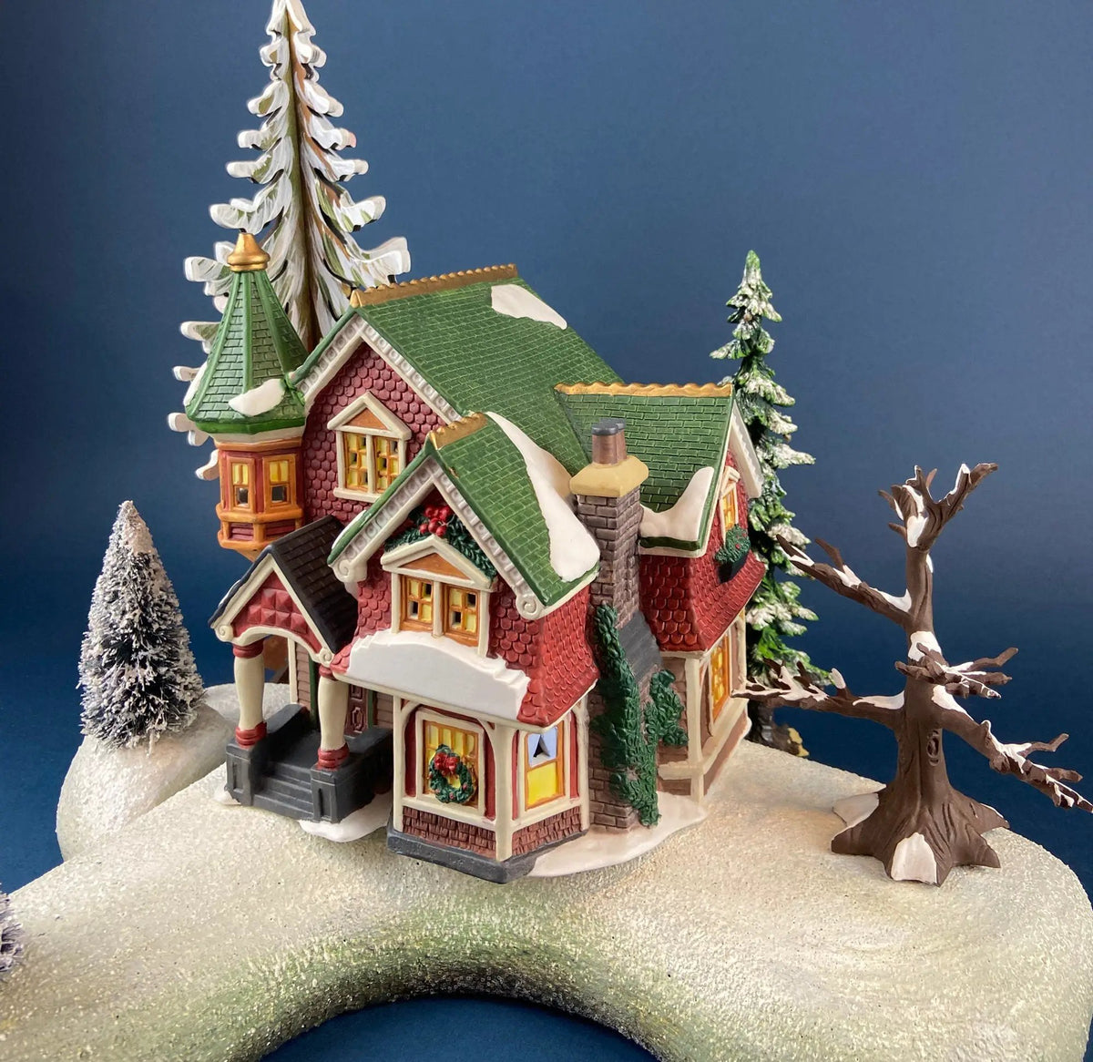 Christmas Porcelain Building | Red Victorian | Green Roof | Illuminated