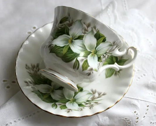 Royal Albert Trillium Teacup and Saucer | Hand-Painted Floral | England | Collectors & Hosts