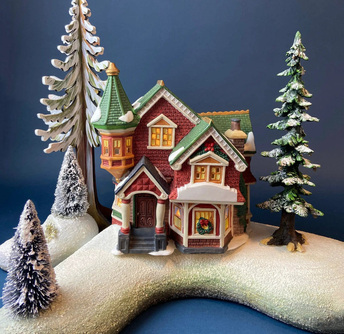 Christmas Porcelain Building | Red Victorian | Green Roof | Illuminated