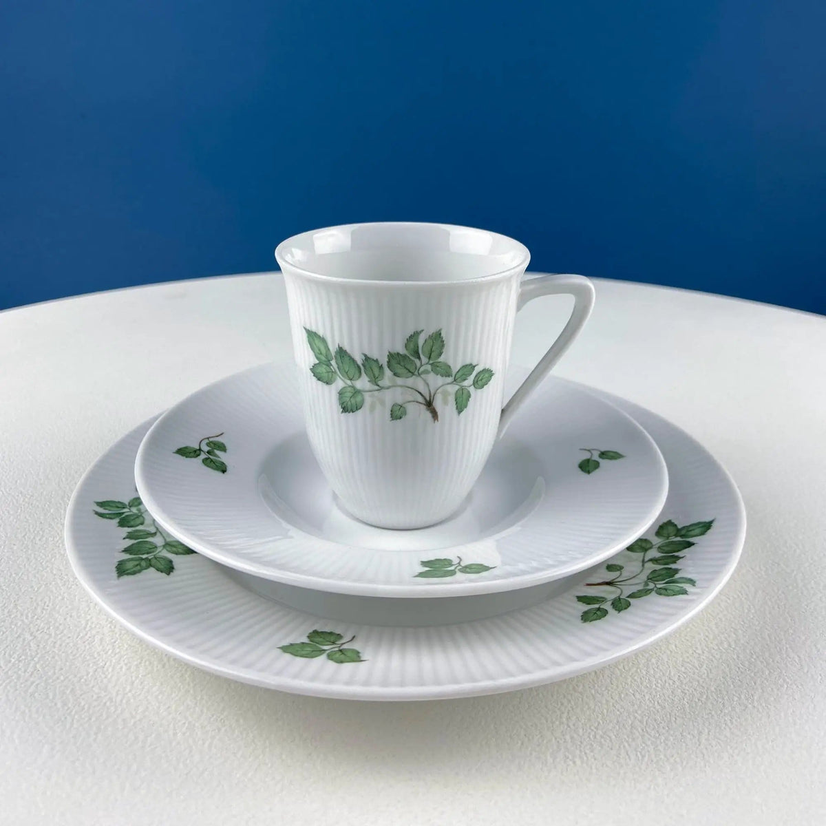 Rorstrand Rodos Espresso Dessert Modern Dish Set | 1900's Swedish Coffee Breakfast Set for 11 | Leaf Motif | Collectors & Hosts