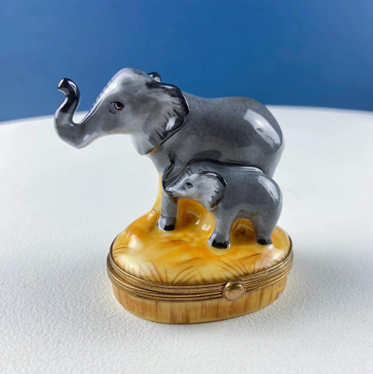 Lion and Baby Vintage Geo Z | Lefton Miniature Box | Collectible Porcelain & Brass Trinket Ring Pill Box | Collectors & Hosts