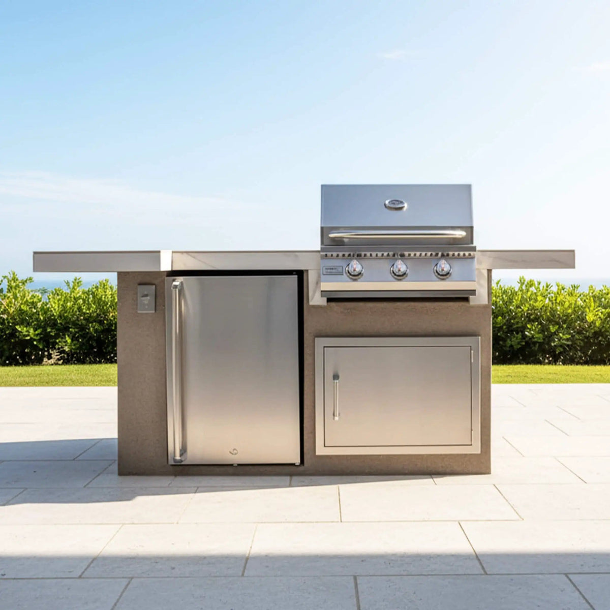 KoKoMo Grills Mini Maui 6FT BBQ Island With LED Lights, Built-In BBQ And Refrigerator | 6 ft | Outdoor Kitchen Island | Dining Room