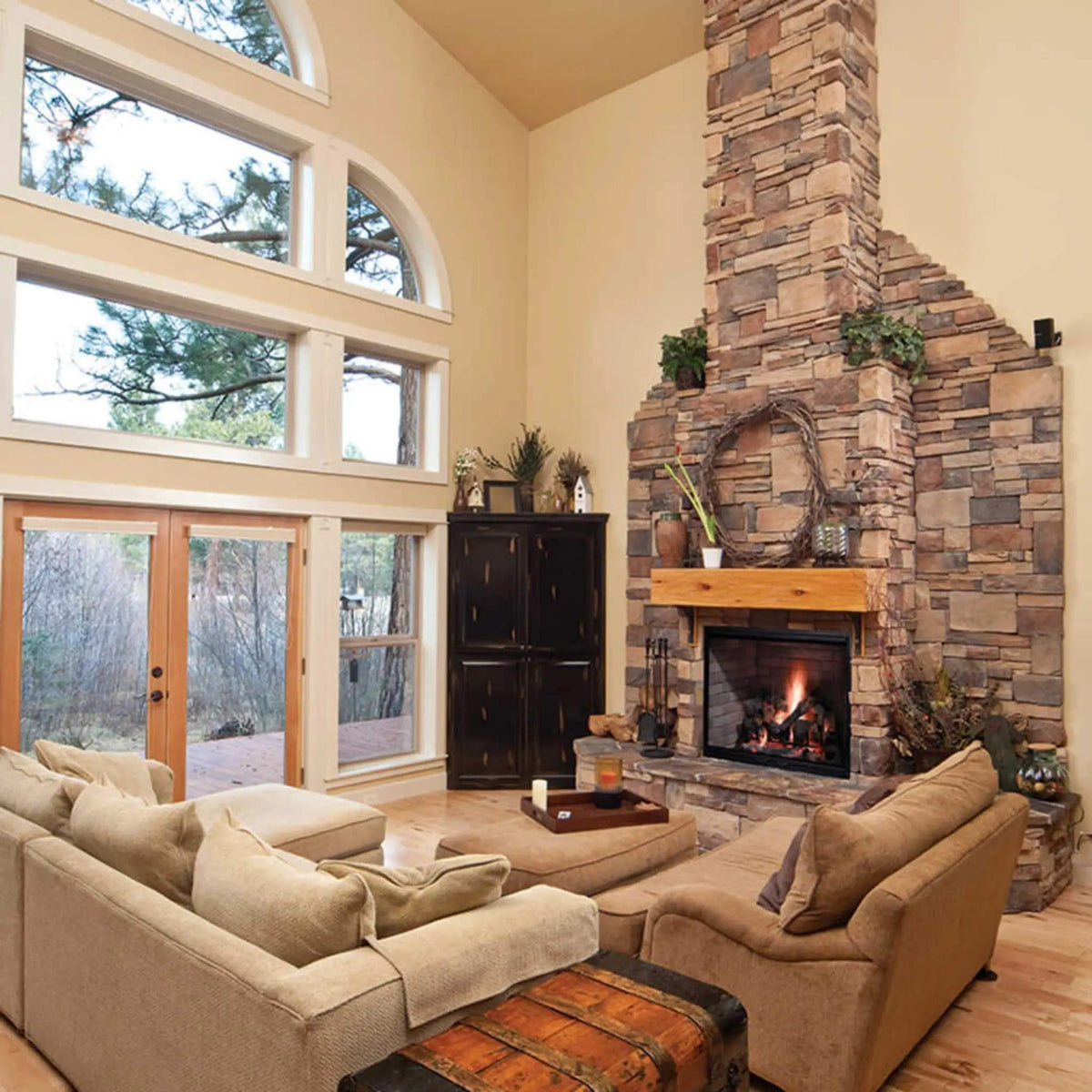 Majestic Biltmore Radiant 36-Inch Open Wood Burning Fireplace | 36 Inch | Glass | Living Room