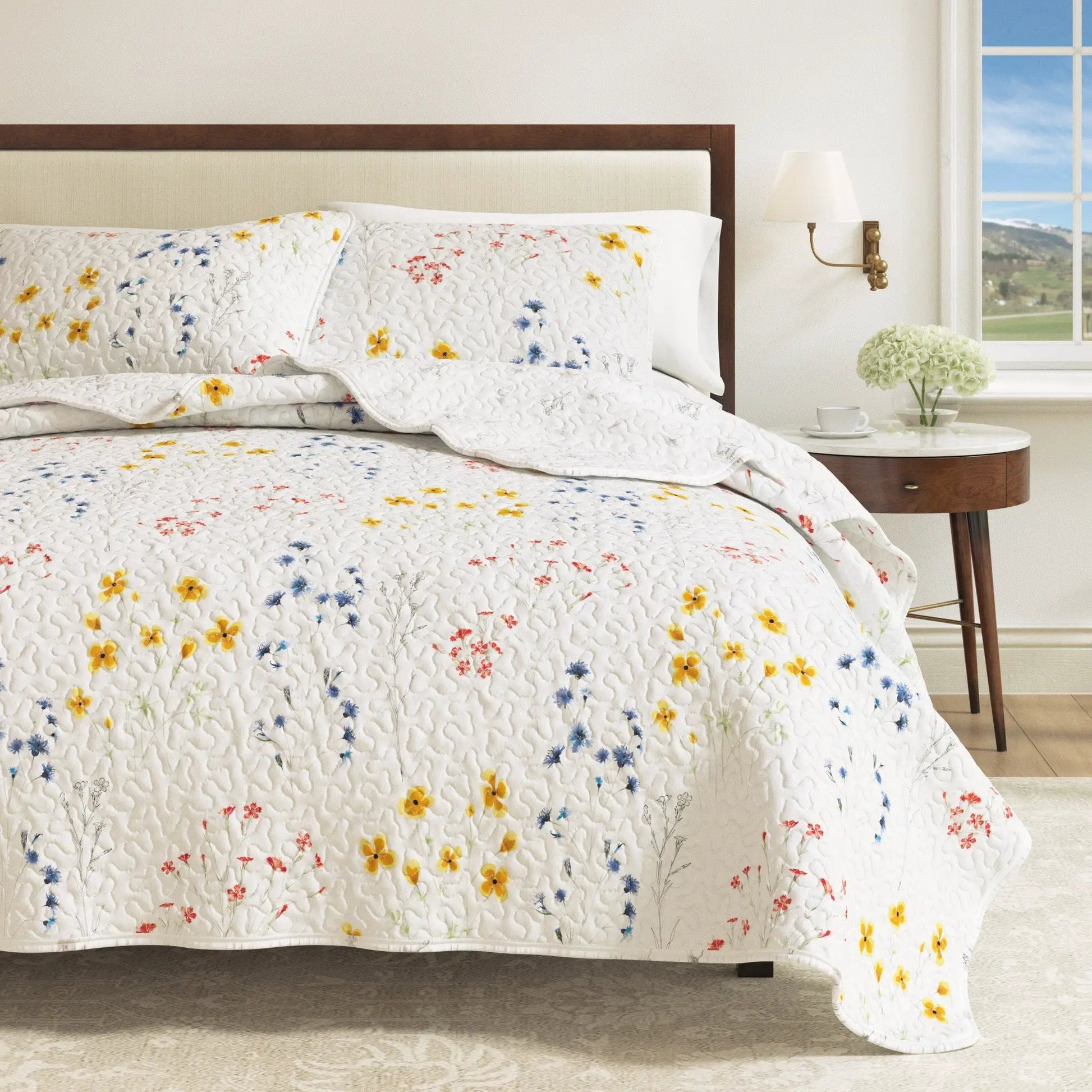Wildflower Floral Quilt Set - Marianne Collection from PriceLows™