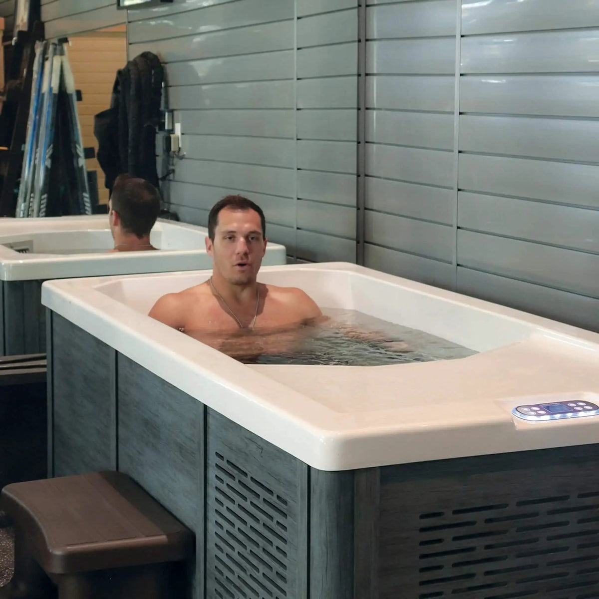 CSC 1000 Premium Cold Plunge Spa Tub With Built In Ozone And Multi Coloured Exterior | Crystal | Chiller | Outdoor Living