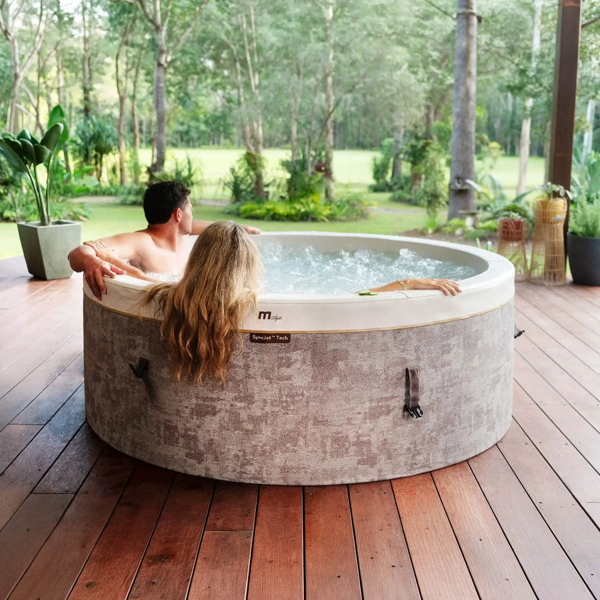 Inflatable Round Hot Tub | MSpa Cocoon Verto Series | Six-Person Capacity | SyncJet Hydro Massage