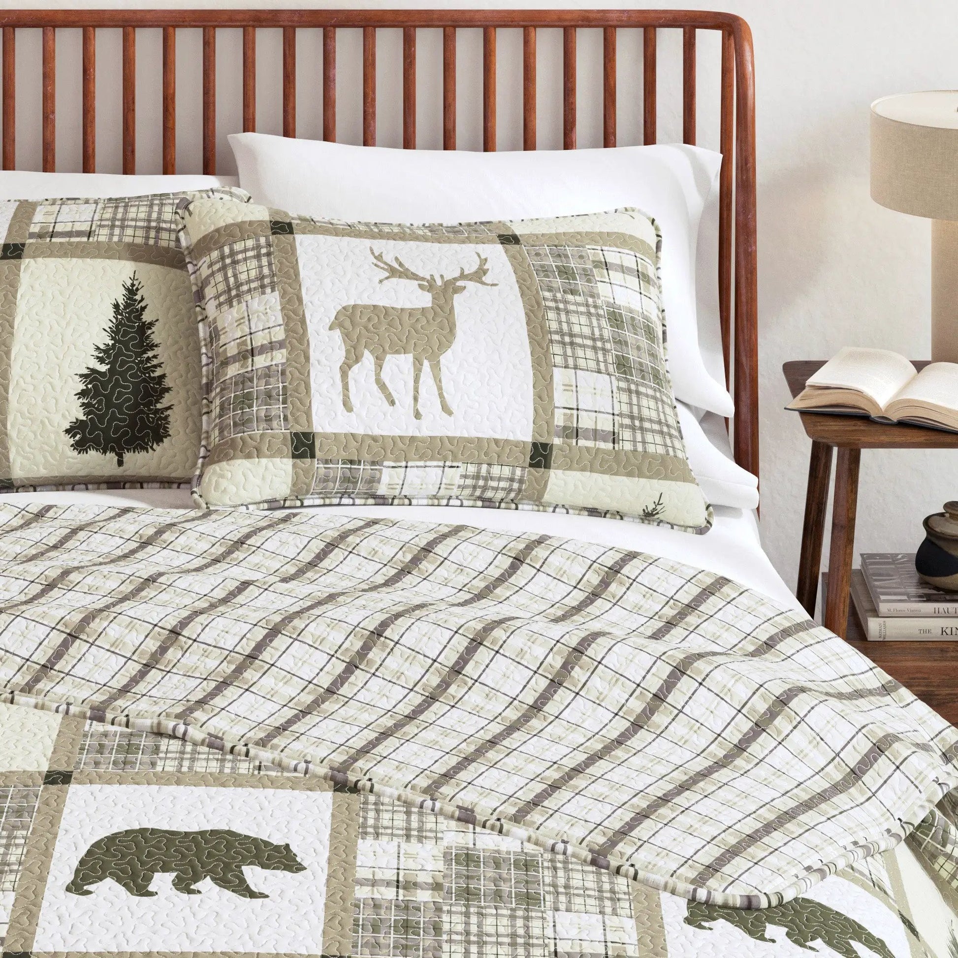 Lodge Quilt - Stonehurst Collection from PriceLows™
