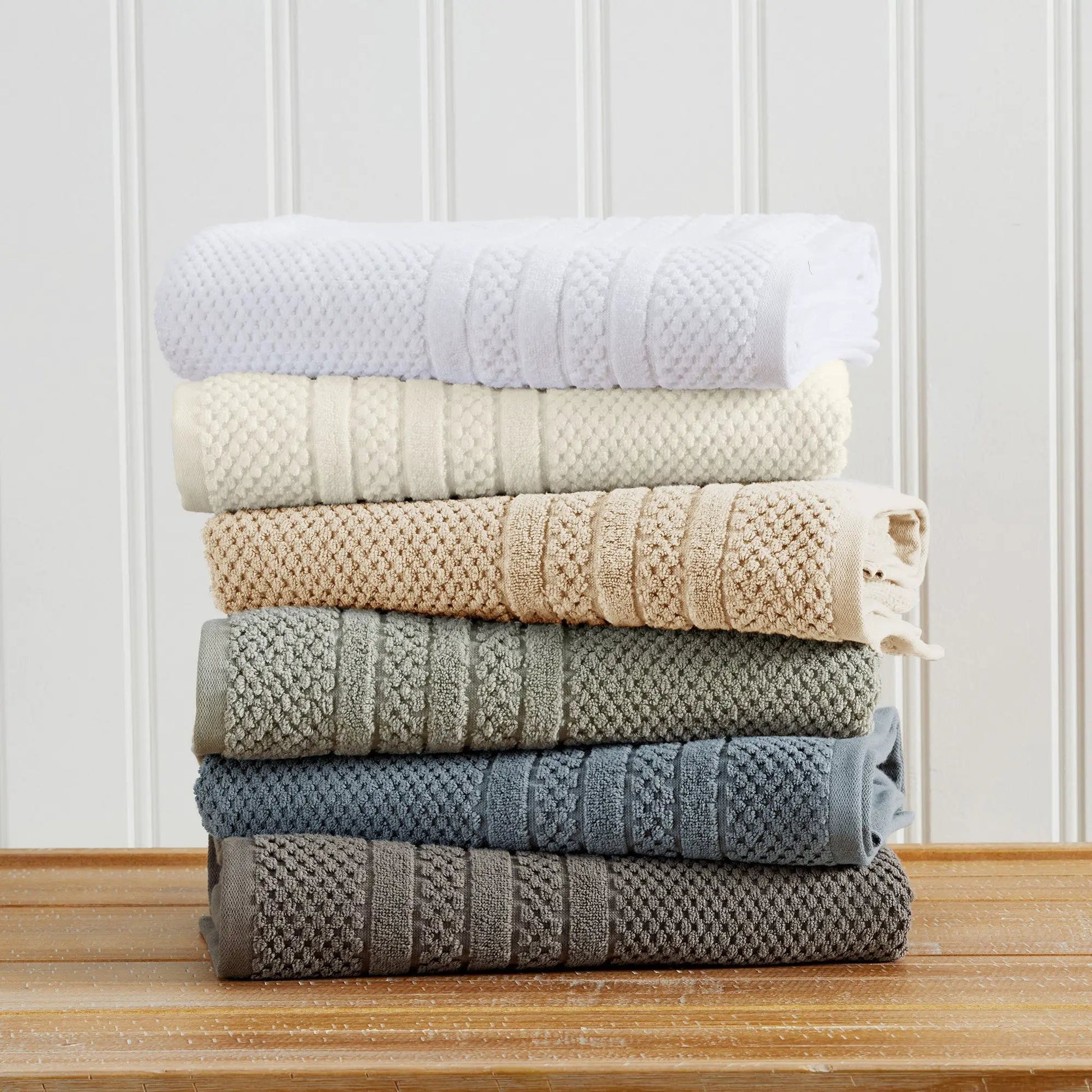 100% Cotton Checkered Jacquard Bath Towel Set - Giuliana Collection from PriceLows™