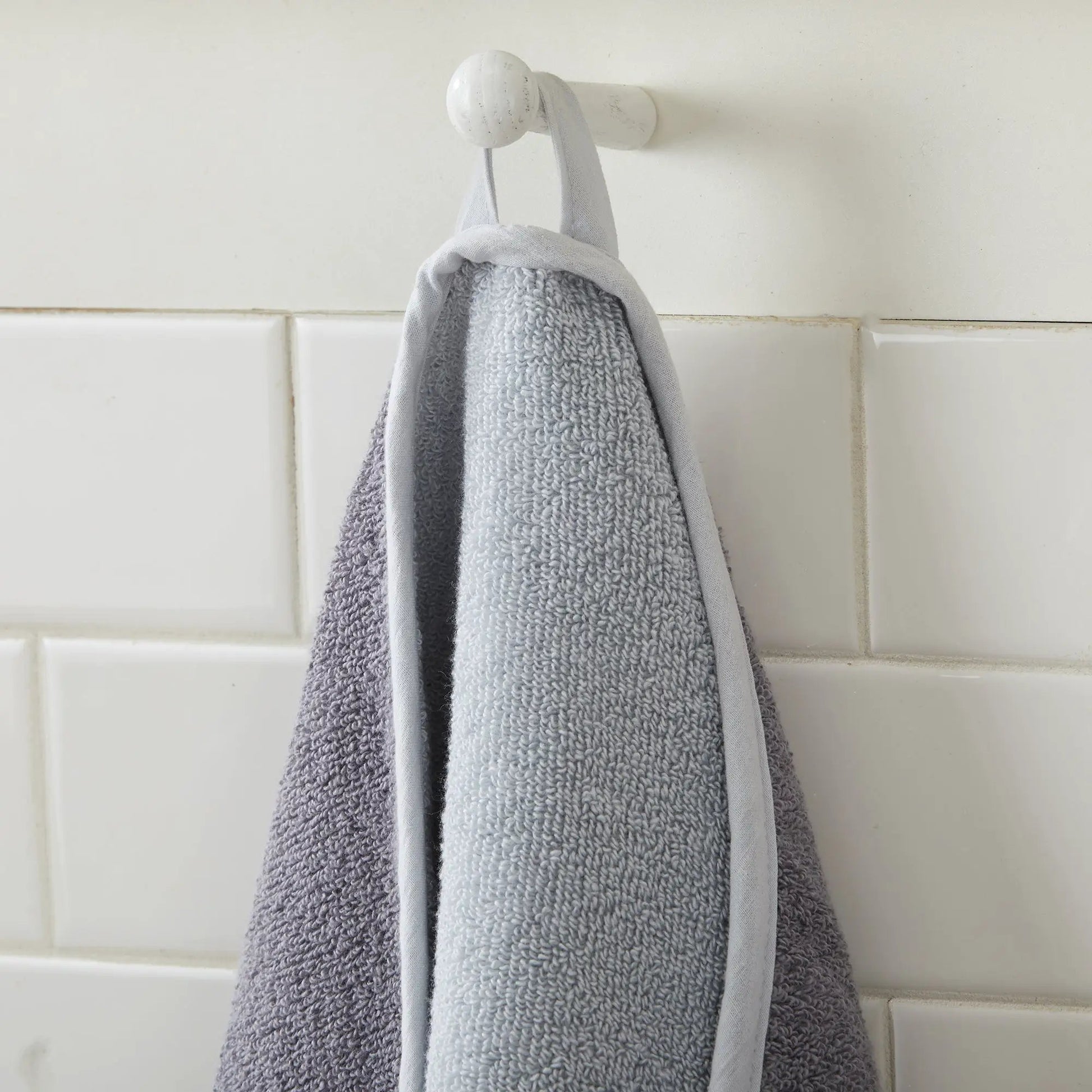 4 Pack Two-Toned Hand Towel - Vanessa Collection from PriceLows™