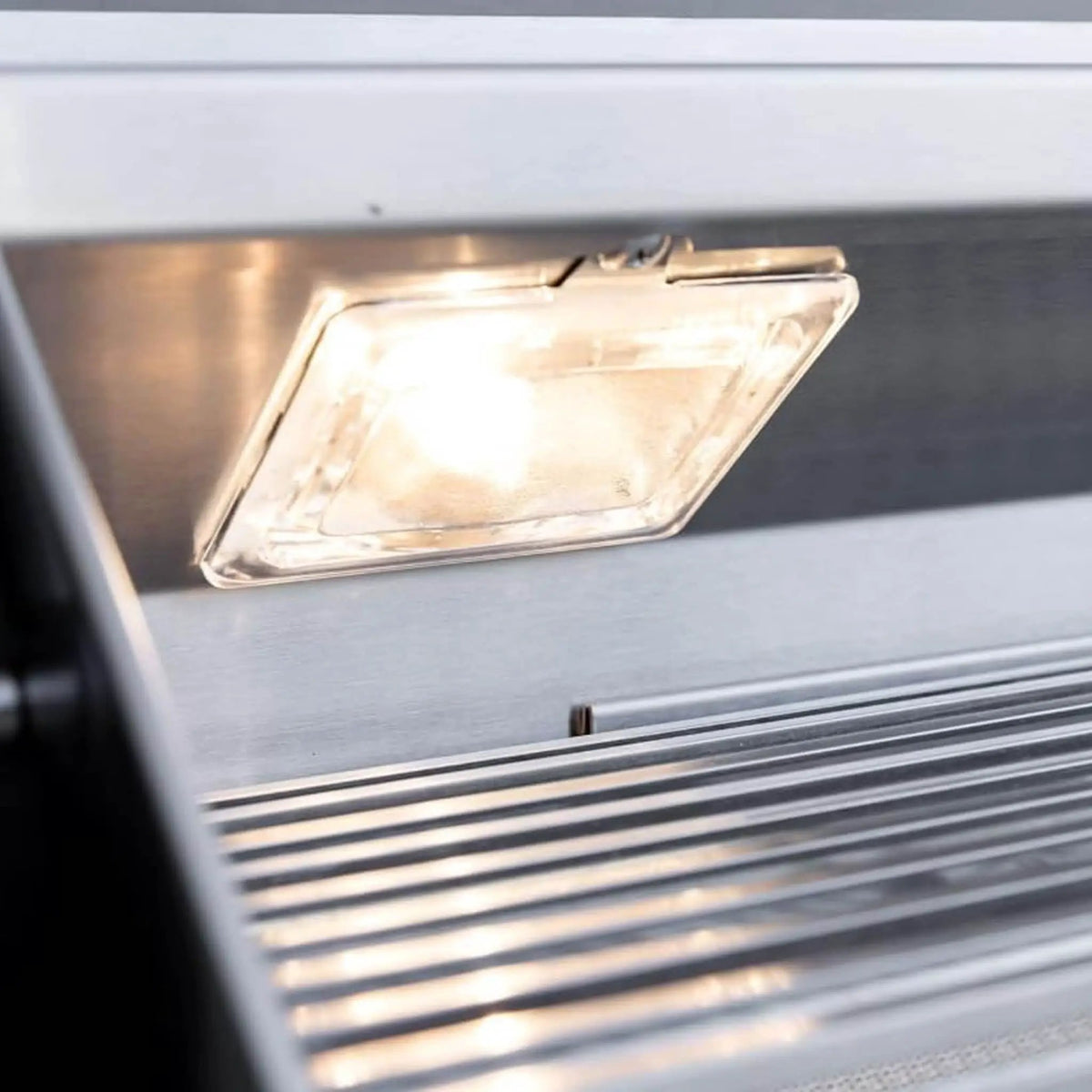 Built-In Gas Grill | Summerset TRL Pro | Rear Infrared Burner And Rotisserie Kit | 304 Stainless Steel