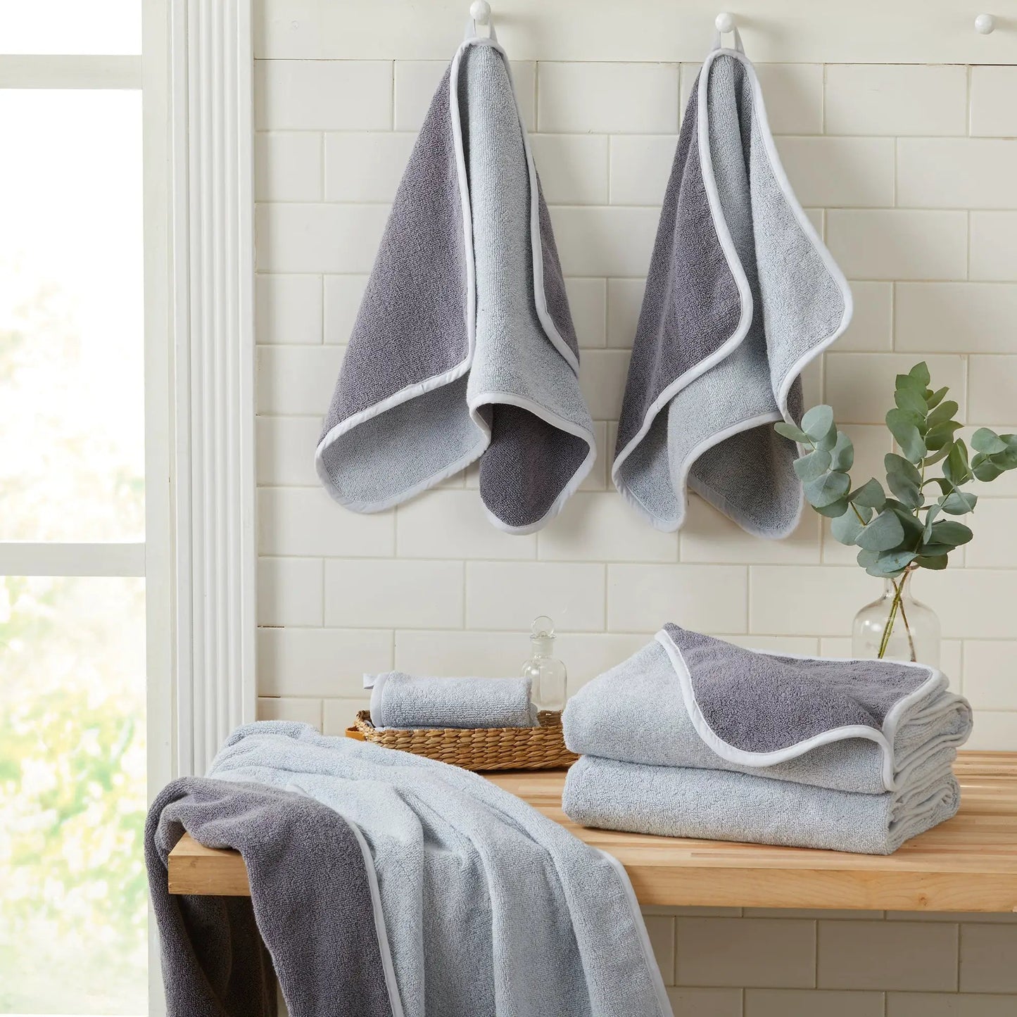 4 Pack Two-Toned Hand Towel - Vanessa Collection from PriceLows™
