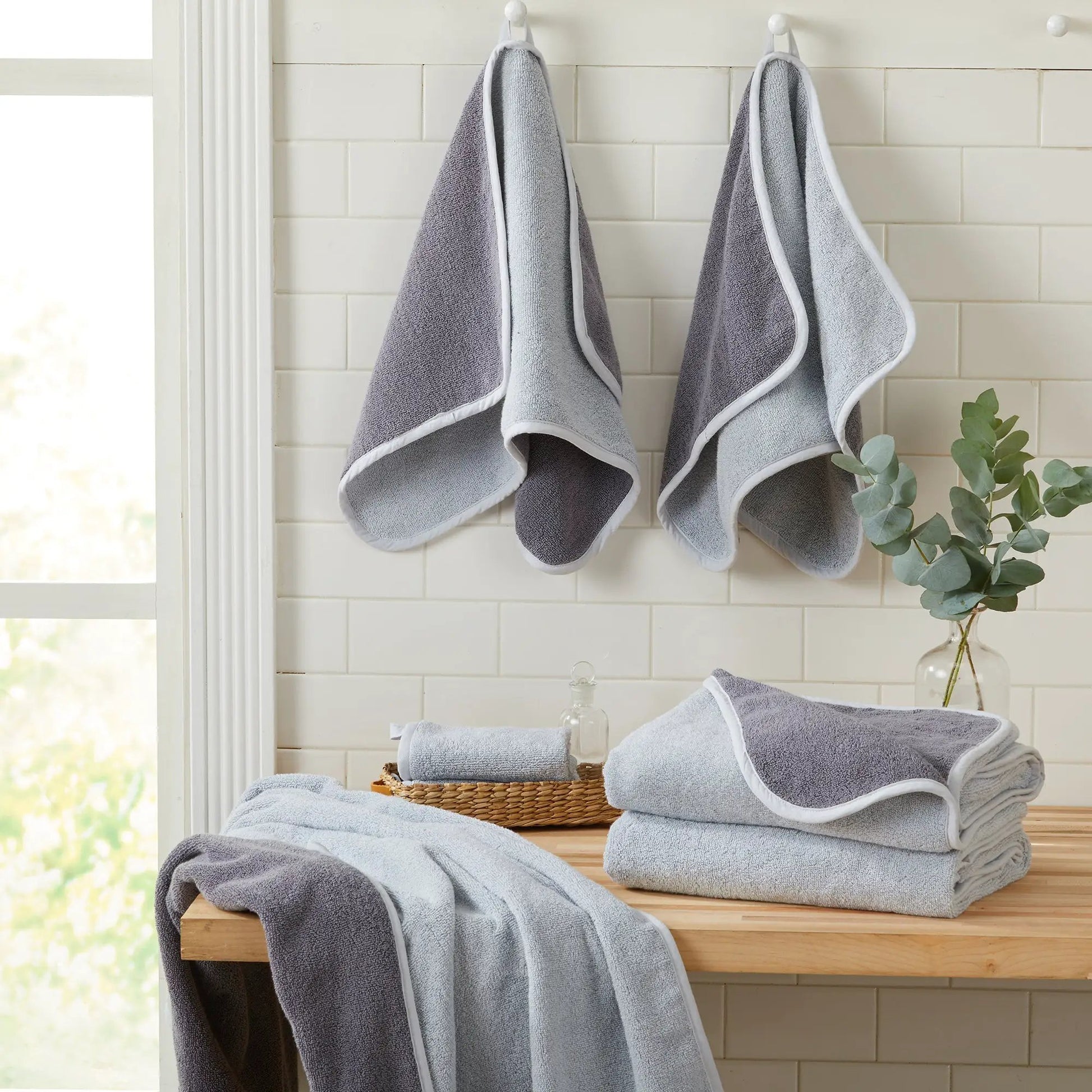 4 Pack Two-Toned Hand Towel - Vanessa Collection from PriceLows™