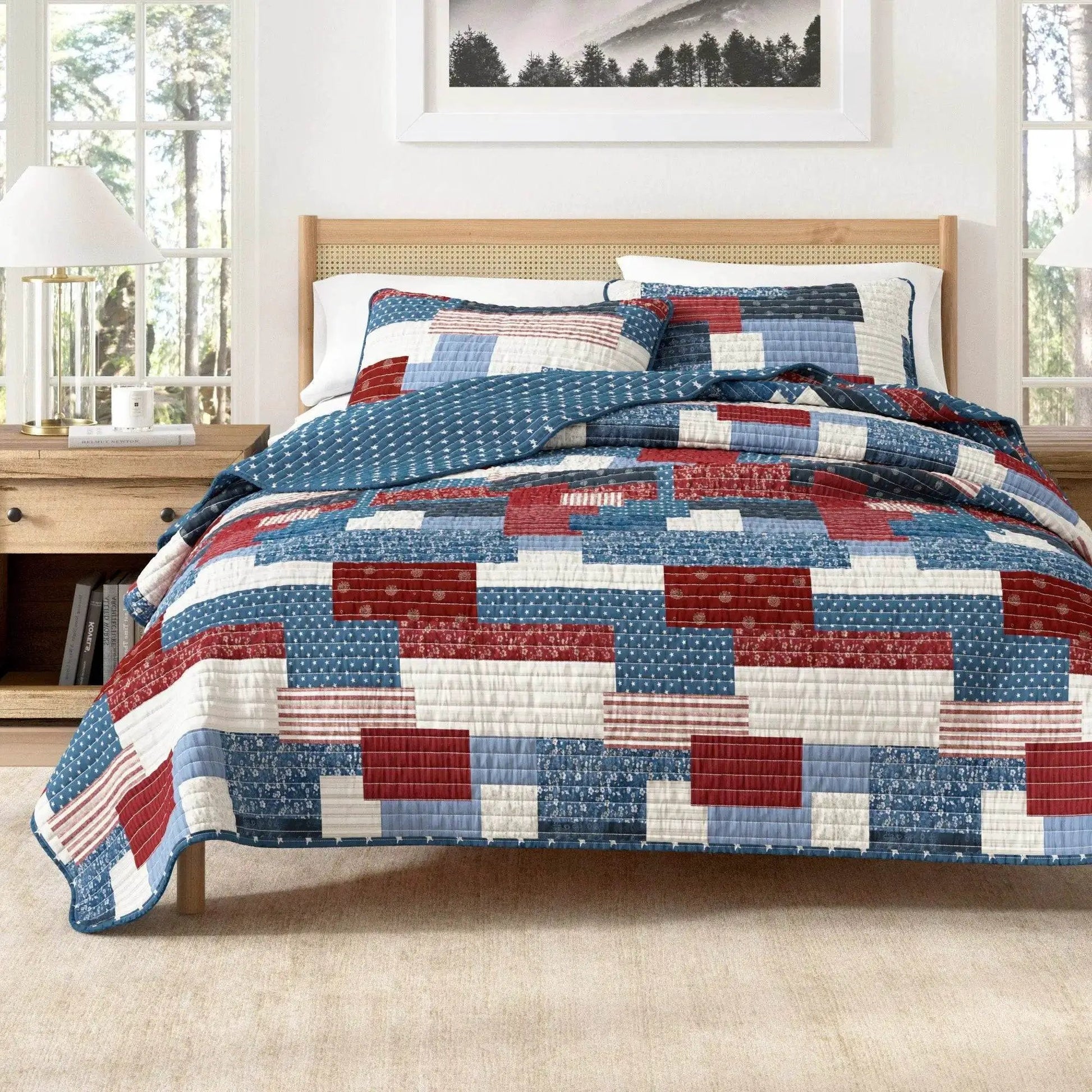 Americana Patchwork Quilt Set - Lowel Collection from PriceLows™