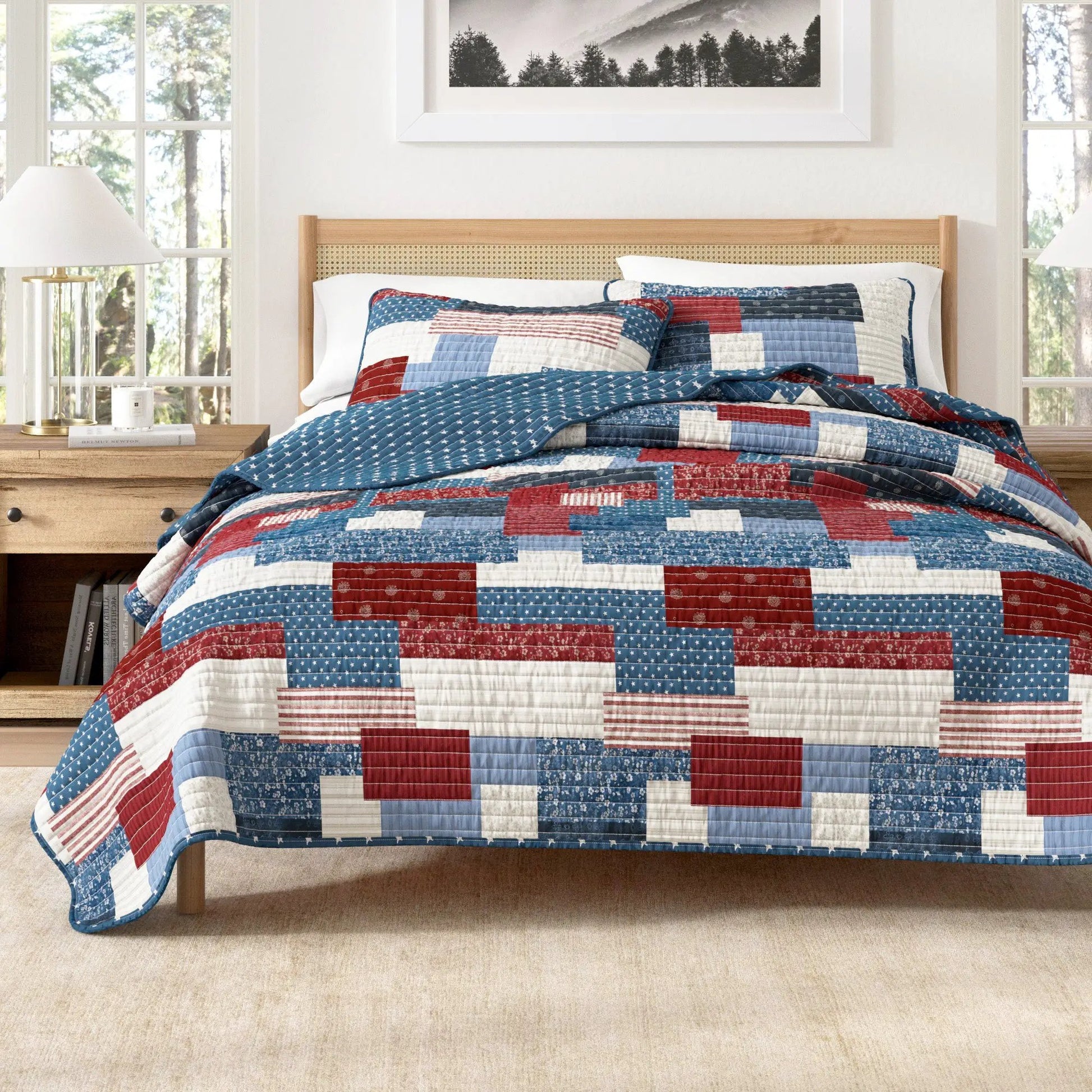 Americana Patchwork Quilt Set - Lowel Collection from PriceLows™